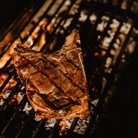 阿尔维嫩酒店 3*