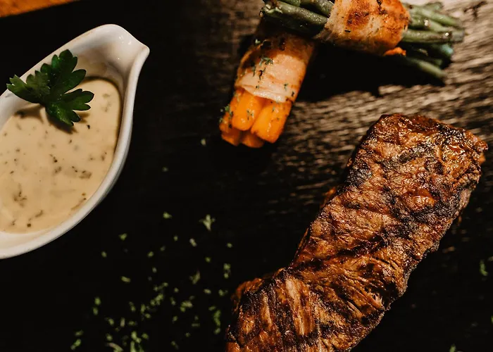 阿尔维嫩酒店 3*