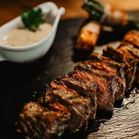 오베르주 알 파이넨 3*