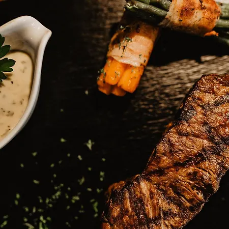 오베르주 알 파이넨 3*