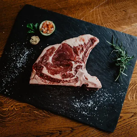 오베르주 알 파이넨 호텔 3*