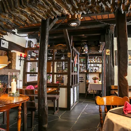 오베르주 알 파이넨 호텔 비안덴